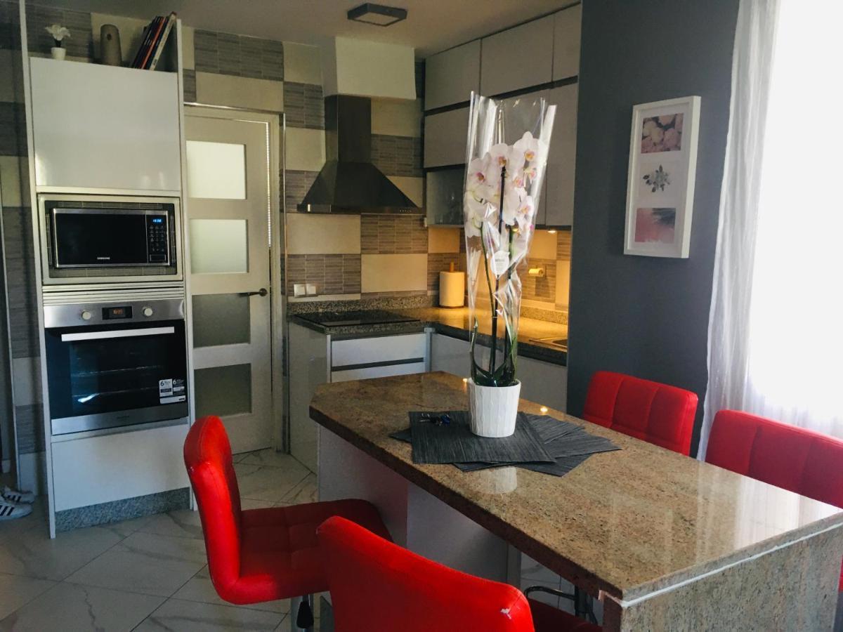 Mi Casa Es La Tuya Apartment มิฮาส ภายนอก รูปภาพ